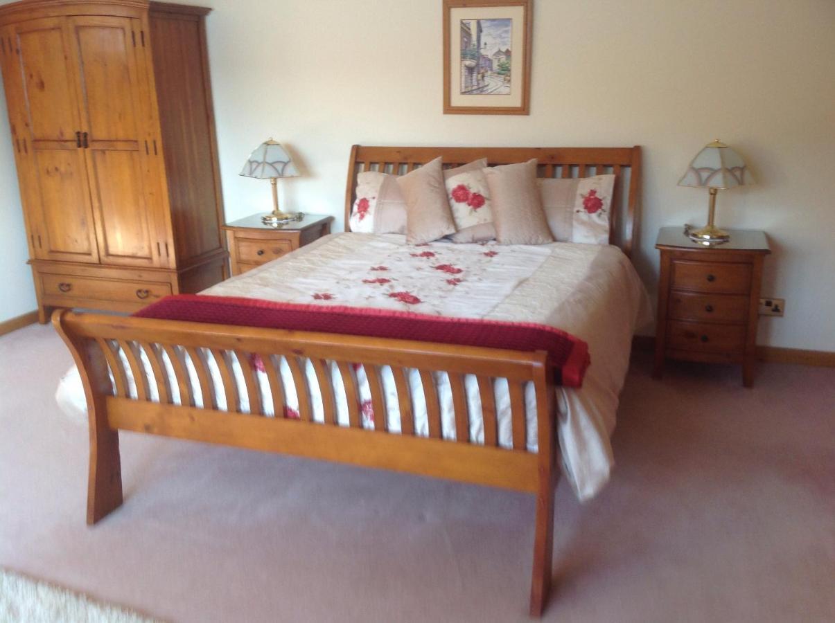 Ronaldsvoe Bed And Breakfast Форт Уилям Екстериор снимка