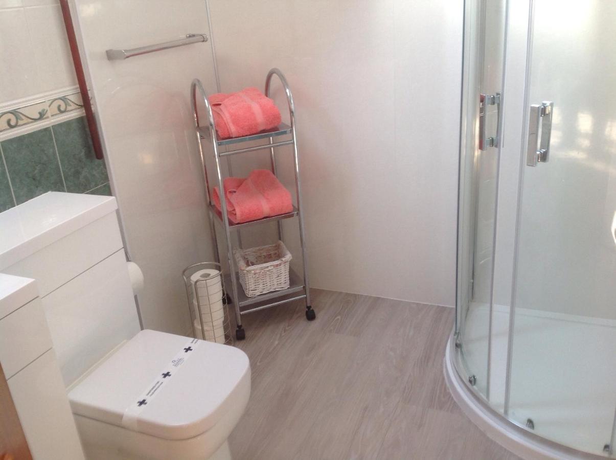 Ronaldsvoe Bed And Breakfast Форт Уилям Екстериор снимка