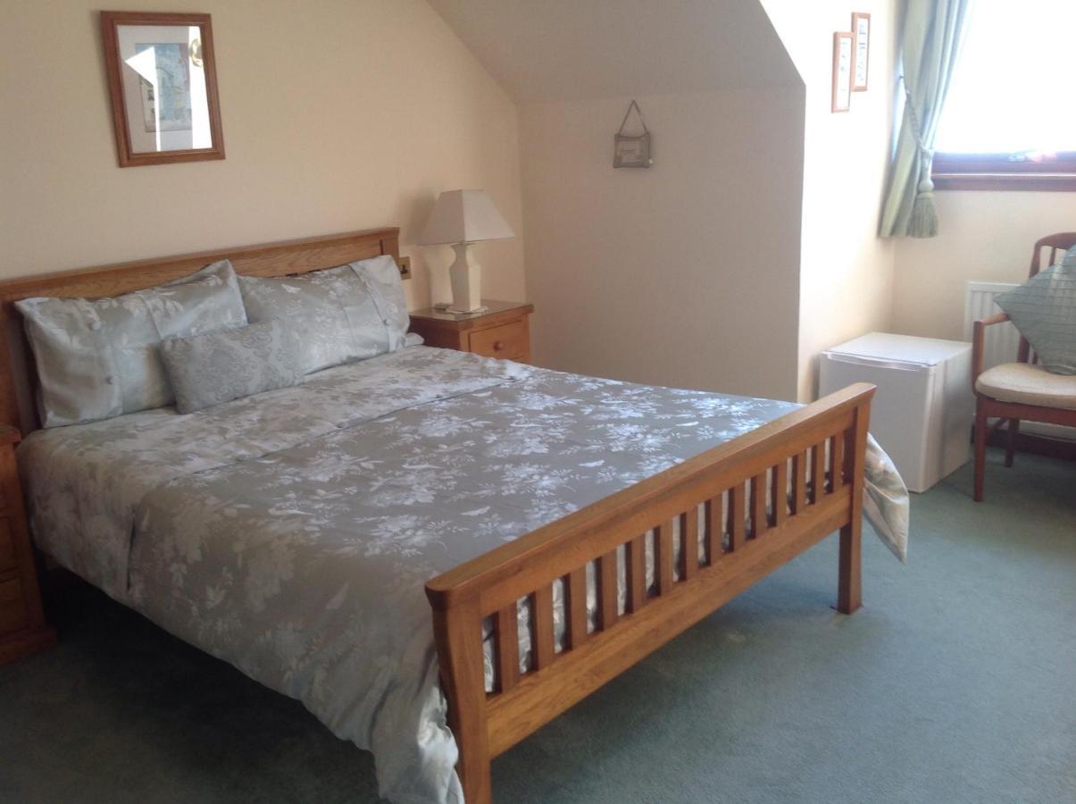 Ronaldsvoe Bed And Breakfast Форт Уилям Екстериор снимка