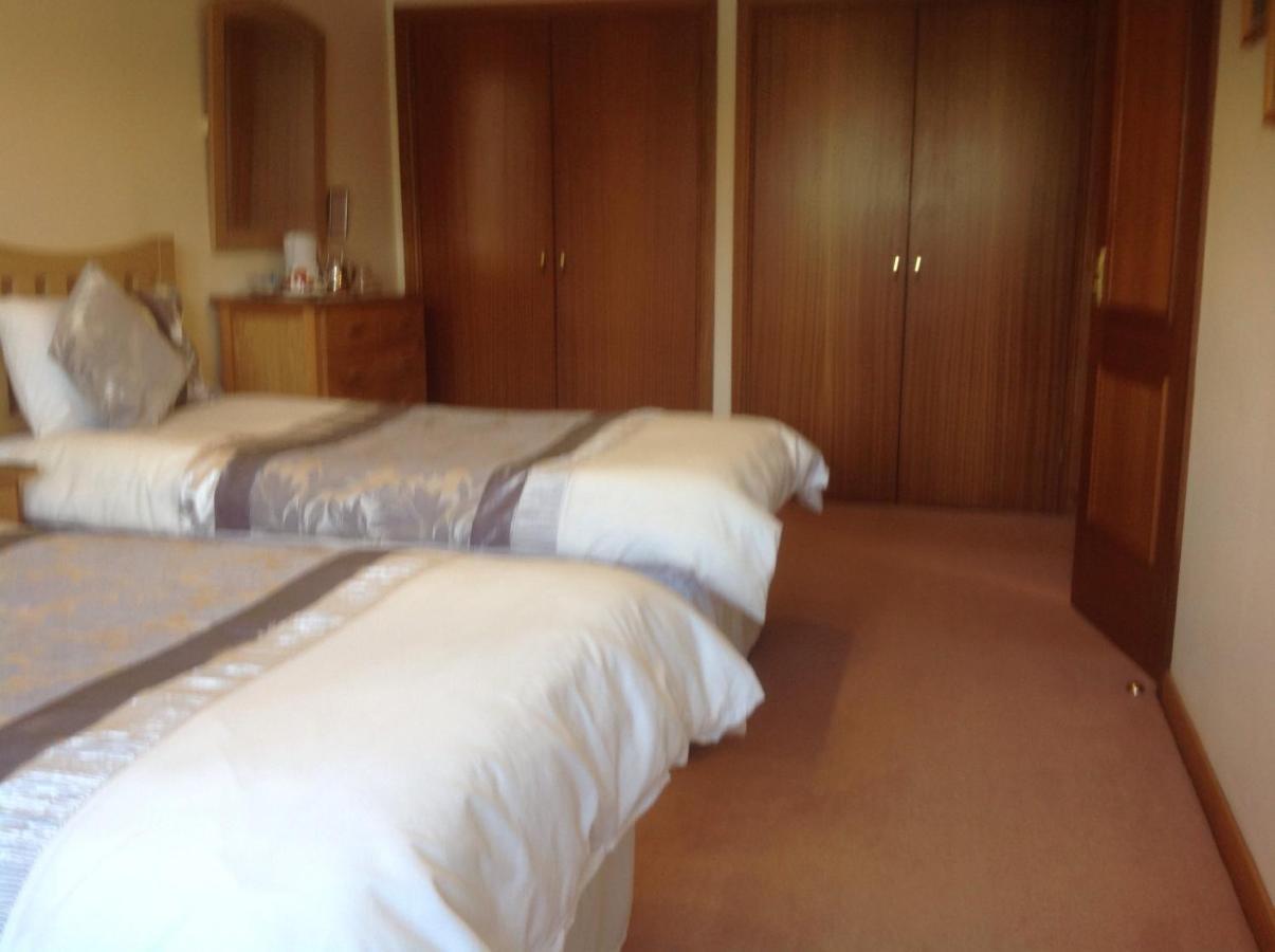 Ronaldsvoe Bed And Breakfast Форт Уилям Екстериор снимка