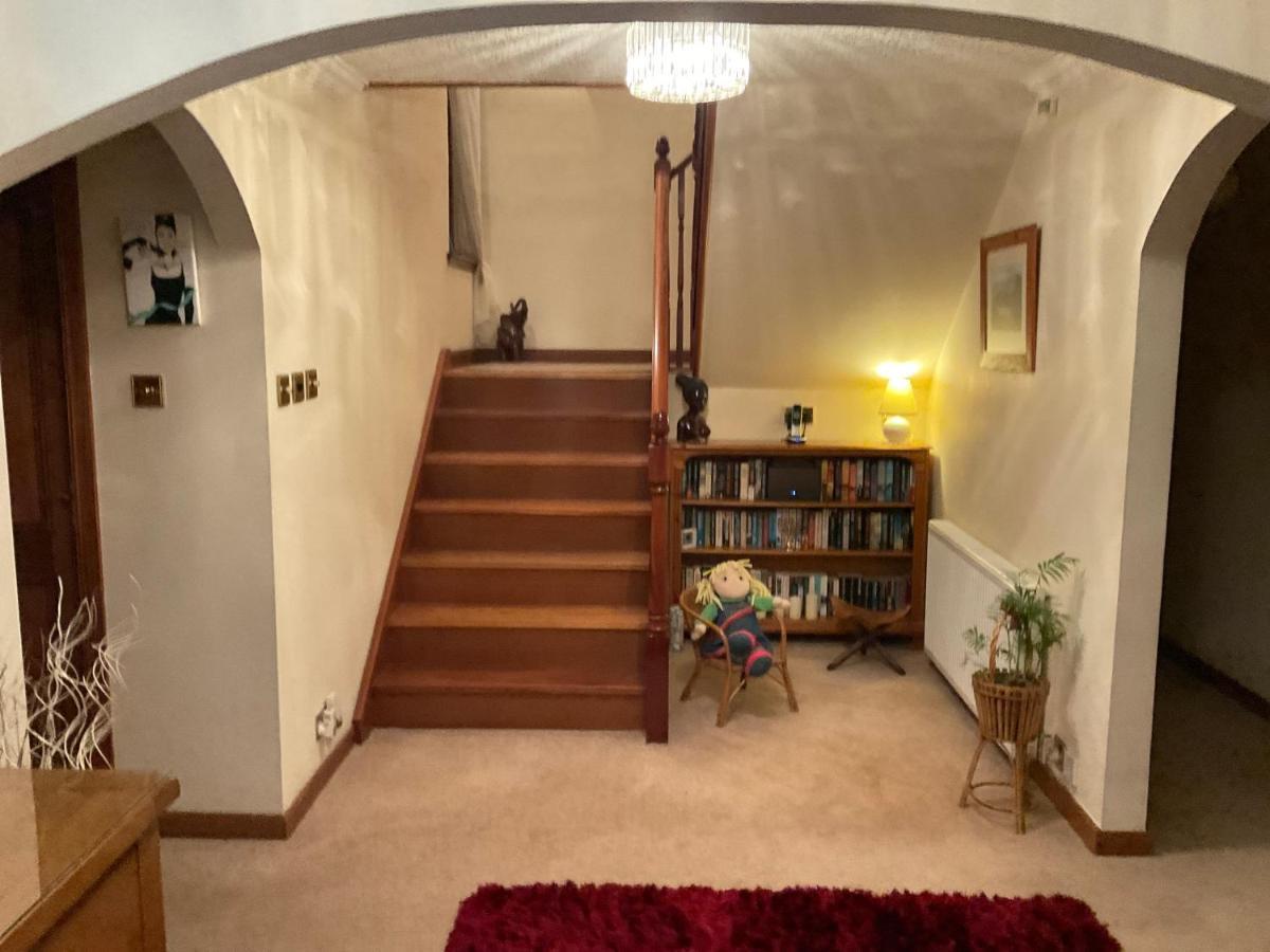 Ronaldsvoe Bed And Breakfast Форт Уилям Екстериор снимка