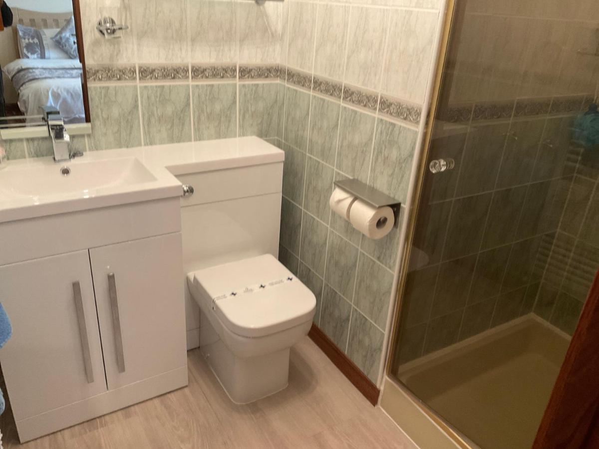 Ronaldsvoe Bed And Breakfast Форт Уилям Екстериор снимка