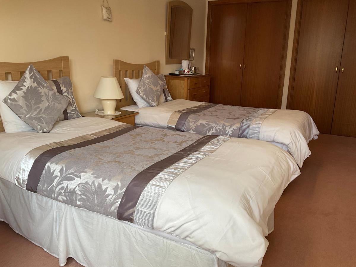 Ronaldsvoe Bed And Breakfast Форт Уилям Екстериор снимка